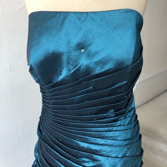 LAST CHANCE Tony Bowls Beaded Strapless Evening Go - Picture 6 of 9